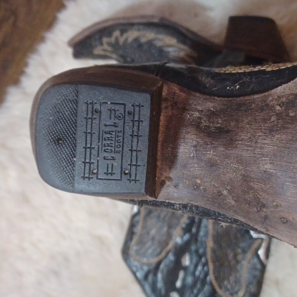Corral Women's Boot Brown Black Size 9.5 Wing & Cross  Leather - Picture 10 of 10